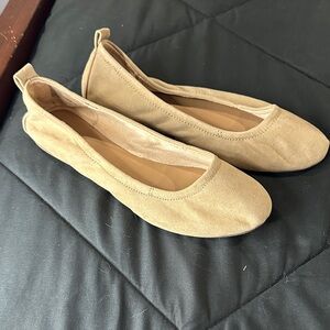 Women's Tan Ballet Flats
